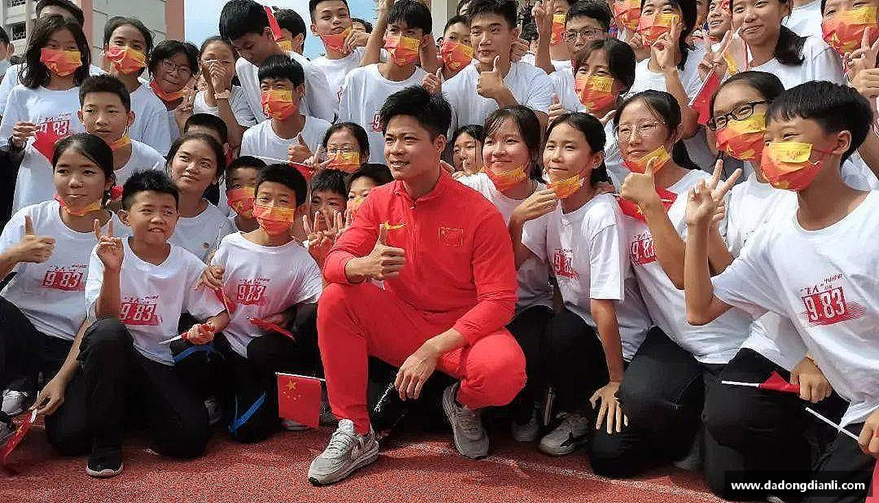 勇攀高峰，无所畏惧！